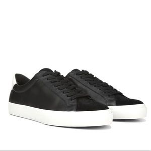 NWOB Mens Vince Fulton Sneaker